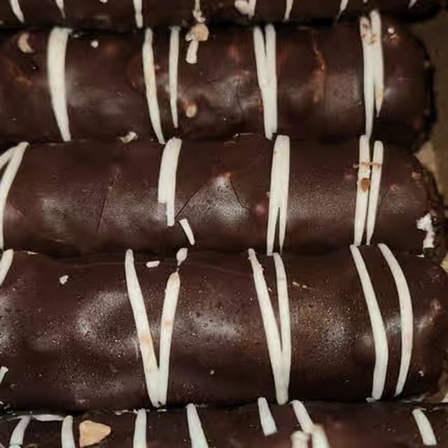 Vegan Cannoli.