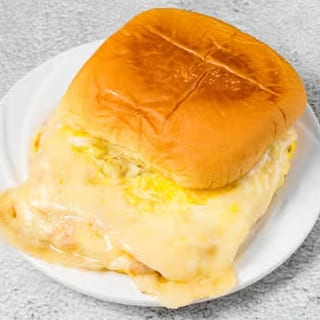 Fresh Organic Egg Sandwich on Potato Bun