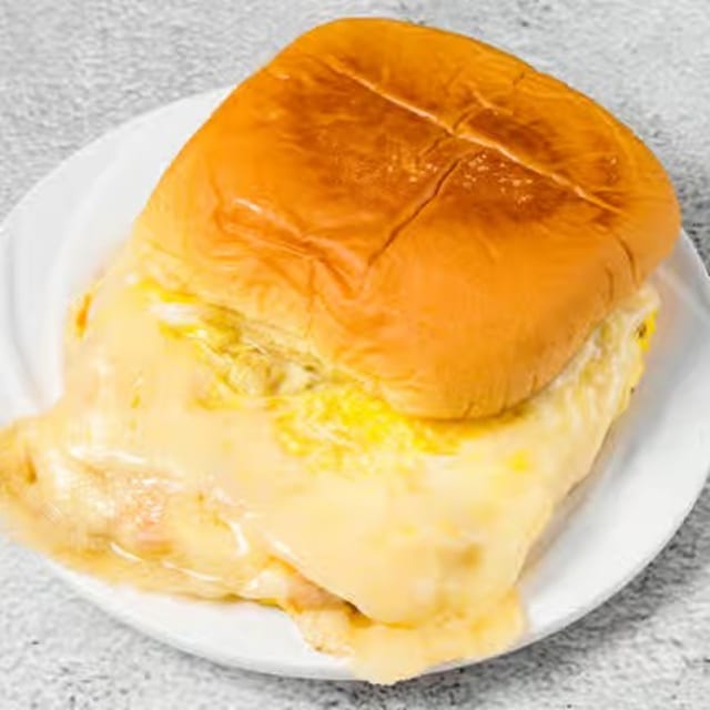 Fresh Organic Egg Sandwich on Potato Bun.